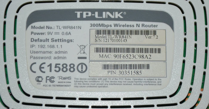 Sticker with default settings on TP-Link TL-WR841N router