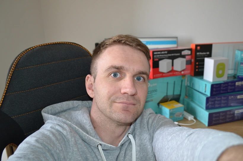 The author of FixConnecting and the devices used for writing guides